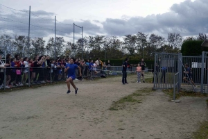 Yssingeaux : 550 collégiens au pas de course au complexe sportif