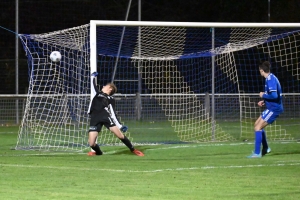 Foot, Gambardella : Monistrol passe par un trou de souris à Brives