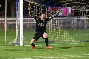 Foot, Gambardella : Monistrol passe par un trou de souris à Brives