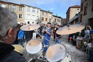 Saint-Didier-en-Velay : Carnaval pluvieux, Carnaval heureux (vidéo)