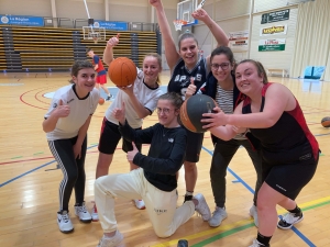 UNSS : le lycée Eugénie-Joubert d&#039;Yssingeaux champion académique de basket 3x3