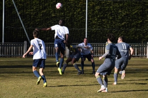 Foot, R2 : Sucs et Lignon fait tomber le leader Veauche