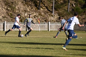 Foot, R2 : Sucs et Lignon fait tomber le leader Veauche