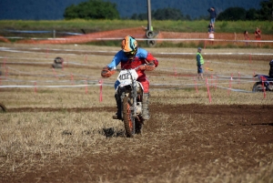 Course sur prairie de Saint-Maurice-de-Lignon : les motos Open (série 2)