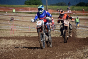 Course sur prairie de Saint-Maurice-de-Lignon : les motos Open (série 2)