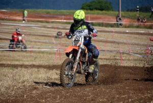 Course sur prairie de Saint-Maurice-de-Lignon : les motos Open (série 2)