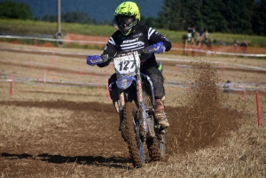 Course sur prairie de Saint-Maurice-de-Lignon : les motos Open (série 2)