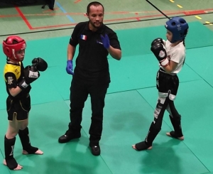 Boxe kick light : l&#039;Aurécoise Jasmine Dutel sacrée championne de France