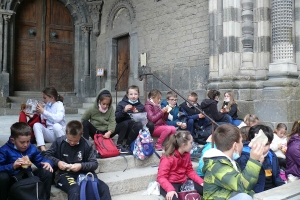 Journée culturelle au Puy-en-Velay pour les écoliers de Grazac