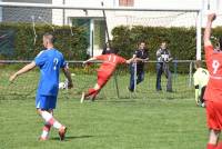 Foot : Tence, c&#039;est fort et c&#039;est fait