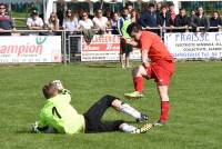 Foot : Tence, c&#039;est fort et c&#039;est fait