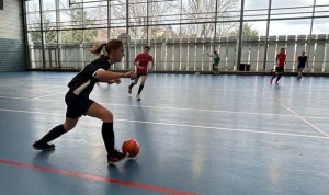 Futsal féminin UNSS : le lycée Chabrier d&#039;Yssingeaux décroche le titre régional