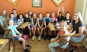 Tiranges : les élèves de l&#039;école Saint-François-d&#039;Assise au restaurant pour le dernier jour de classe