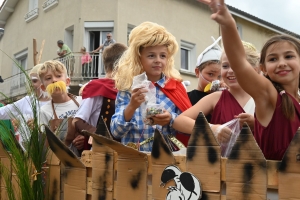 Saint-Pal-de-Mons : les classes en 4 portées par la foule (vidéo)