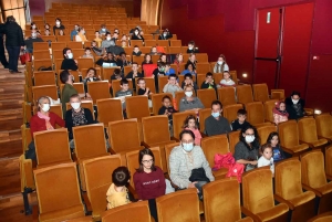 Yssingeaux : une cinquantaine de spectateurs pour un conte à deux visages