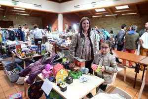 Raucoules : la bourse aux jouets permet aussi d&#039;aider une association caritative