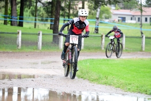 VTT à Sainte-Sigolène : la course des U13 en photos