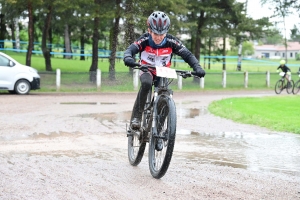 VTT à Sainte-Sigolène : la course des U13 en photos