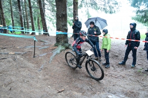 VTT à Sainte-Sigolène : la course des U13 en photos