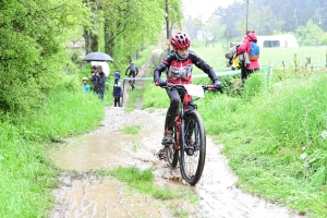 VTT à Sainte-Sigolène : la course des U13 en photos