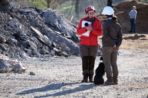 Yssingeaux : le flair des chiens à l&#039;épreuve des décombres