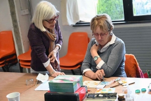 L&#039;atelier de peinture sur porcelaine d&#039;Yssingeaux vous ouvre les bras