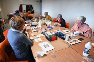 L&#039;atelier de peinture sur porcelaine d&#039;Yssingeaux vous ouvre les bras