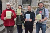 Fernand Rosier, président, Pauline Neyron, secrétaire, Franck Vallet, membre, et Noël Ferrapie, trésorier de l&#039;association Yssingeaux autrement.