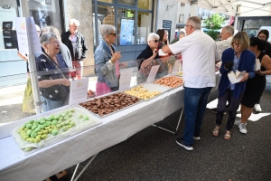 Yssingeaux : plus de 8000 macarons solidaires vendus par les pâtissiers et le Rotary