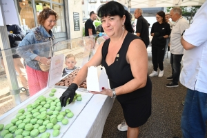 Yssingeaux : plus de 8000 macarons solidaires vendus par les pâtissiers et le Rotary