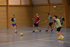 Saint-Romain-Lachalm : trois entreprises de la plasturgie s&#039;affrontent... au futsal