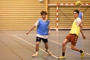 Saint-Romain-Lachalm : trois entreprises de la plasturgie s&#039;affrontent... au futsal