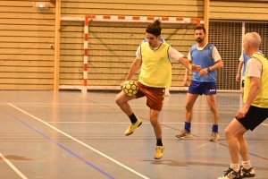 Saint-Romain-Lachalm : trois entreprises de la plasturgie s&#039;affrontent... au futsal