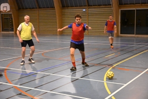 Saint-Romain-Lachalm : trois entreprises de la plasturgie s&#039;affrontent... au futsal