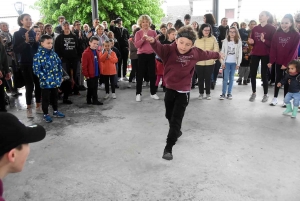 Bas-en-Basset : les jeunes danseurs d&#039;Elite Street assurent le show (vidéo)