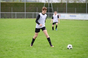 Foot UNSS : Le Puy-en-Velay remporte le tournoi des sections sportives contre Yssingeaux