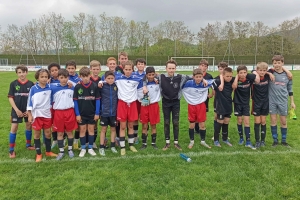 Les finalistes (Le Puy en blanc, Yssingeaux en noir)