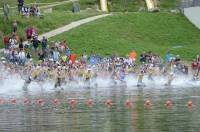 C&#039;est parti pour 750 m de natation dans l&#039;eau à 25 °C.