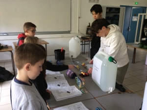 Monistrol-sur-Loire : rencontre entre étudiants et écoliers au &quot;Château&quot;