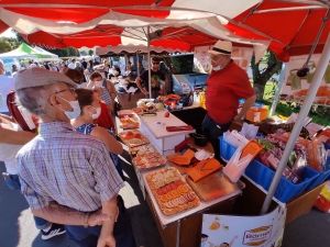 Les Estables : le marché estival du 21 août en photos