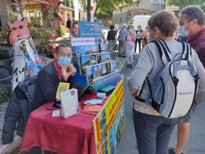 Les Estables : le marché estival du 21 août en photos