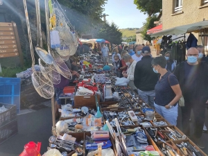 Les Estables : le marché estival du 21 août en photos