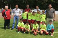 Sainte-Sigolène : les footballeurs U10 vont porter leurs nouveaux maillots au tournoi Dowlex