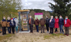 Saint-Pierre-Eynac : une ancienne cabine téléphonique transformée... en boîte à livres