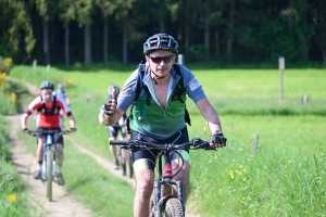 Montfaucon-en-Velay : avec 630 vététistes et marcheurs, la randonnée du don du sang bat un record