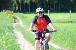 Montfaucon-en-Velay : avec 630 vététistes et marcheurs, la randonnée du don du sang bat un record