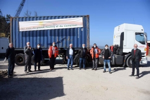 Monistrol-sur-Loire : les Amis du Grand Toukou envoient un conteneur rempli au Cameroun