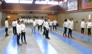 Une journée sportive à Yssingeaux pour les écoliers de Grazac