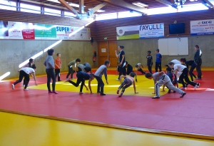 Une journée sportive à Yssingeaux pour les écoliers de Grazac