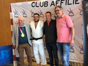 Monistrol-sur-Loire : un champion olympique de judo comme professeur